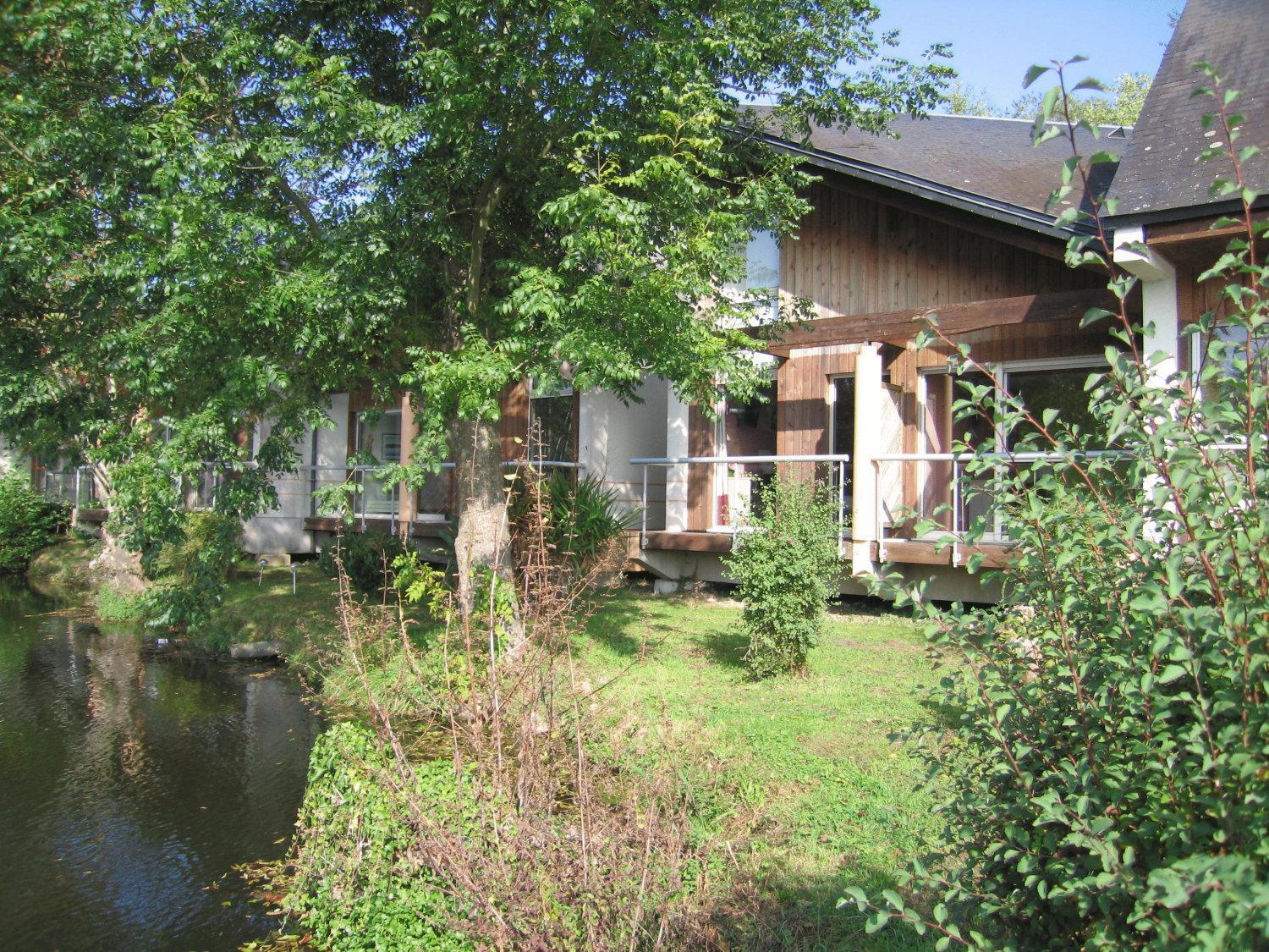 Hotel L'Ile Du Saussay Itteville Exterior photo